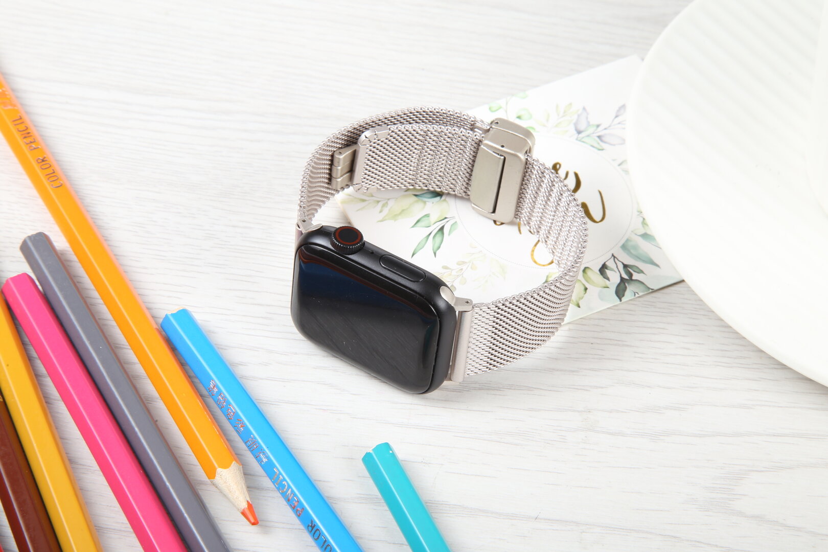 Milanese bandje met vouwbare magneetsluiting - Starlight - Geschikt voor Apple Watch 38mm / 40mm / 41mm / 42mm