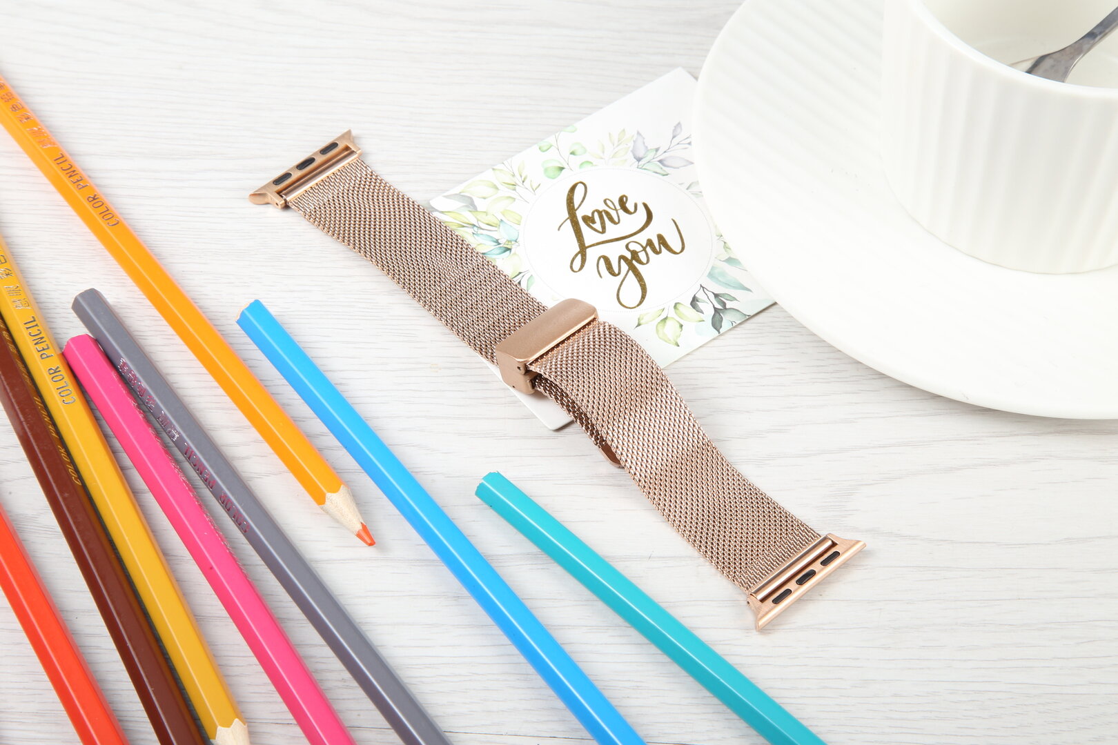 Milanese bandje met vouwbare magneetsluiting - Champagne goud - Geschikt voor Apple Watch 44mm / 45mm&nbsp;/ 46mm / 49mm