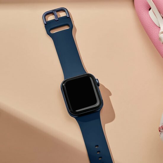 Soft siliconen bandje met gespsluiting - Donkerblauw - Geschikt voor Apple Watch 38mm / 40mm / 41mm / 42mm