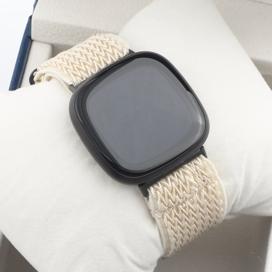 Fitbit Versa 3/4 &amp; Sense 1/2 Nylon loop bandje - Beige