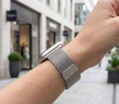 Milanese band - Sterrenlicht / Starlight - Extra sterke magneet - Geschikt voor Apple Watch 38mm / 40mm / 41mm / 42mm