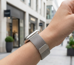 Milanese band - Zilver - Extra sterke magneet - Geschikt voor Apple Watch 38mm / 40mm / 41mm / 42mm