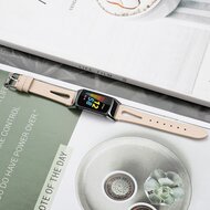 Fitbit Charge 5 &amp; 6 bandje - PU leather - Beige