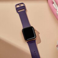Soft siliconen bandje met gespsluiting - Donkerpaars - Geschikt voor Apple Watch 44mm / 45mm&nbsp;/ 46mm / 49mm