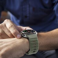 Wave siliconen bandje - Donkergroen - Samsung Galaxy Watch Ultra 47mm