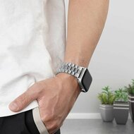 Metalen schakelband - Zilver - Geschikt voor Apple watch 38mm / 40mm / 41mm / 42mm