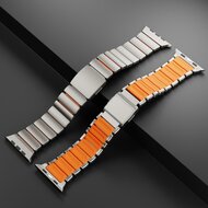 Premium Stainless Steel / Siliconen band - Titanium met oranje - Geschikt voor Apple Watch 44mm / 45mm&nbsp;/ 46mm / 49mm