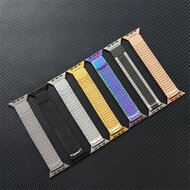Magnetische stalen band - Zeer sterke magneet - Zilver met zwart - Geschikt voor Apple Watch 38mm / 40mm / 41mm / 42mm