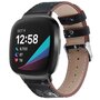 Fitbit Versa 3/4 &amp; Sense 1/2 leren bandje - Bloemenprint zwart / wit