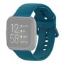 Fitbit Versa 1 / 2 &amp; Lite siliconen sportbandje met gespsluiting - Blauw - Maat: Large