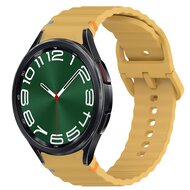 Wave Sportband met aansluitknop - Oker - Samsung Galaxy Watch 6 Classic - 47mm & 43mm